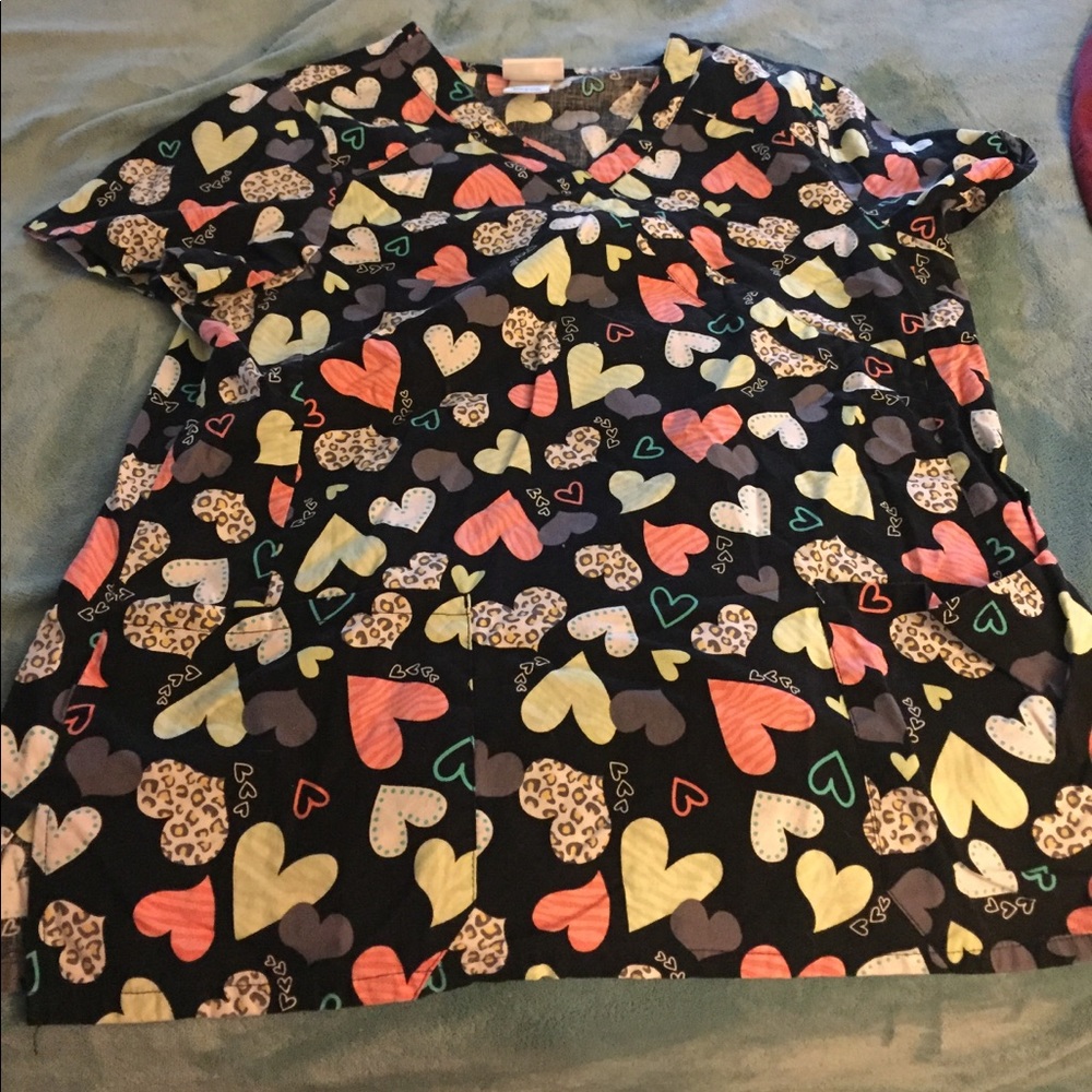 Scrub top medium